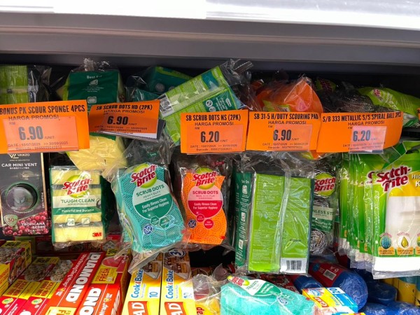 【マレーシア生活の裏技】最強のキッチンスポンジとは？