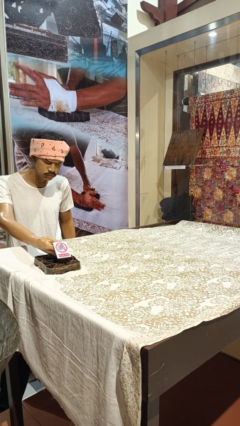 【布好き必見】マレーシアのテキスタイル博物館→セントラルマーケットのコースが最強