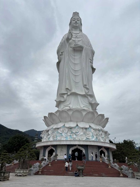 マレーシアから気軽に行けるベトナム①｜ダナンでミーケビーチとお寺巡り