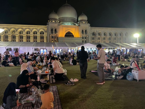 【2026年最新】マレーシアのラマダンを楽しむ！バザーの歩き方と最新事情
