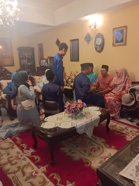 【マレーシア移住者向け】マレー系女性が頭にかぶっている布って何?